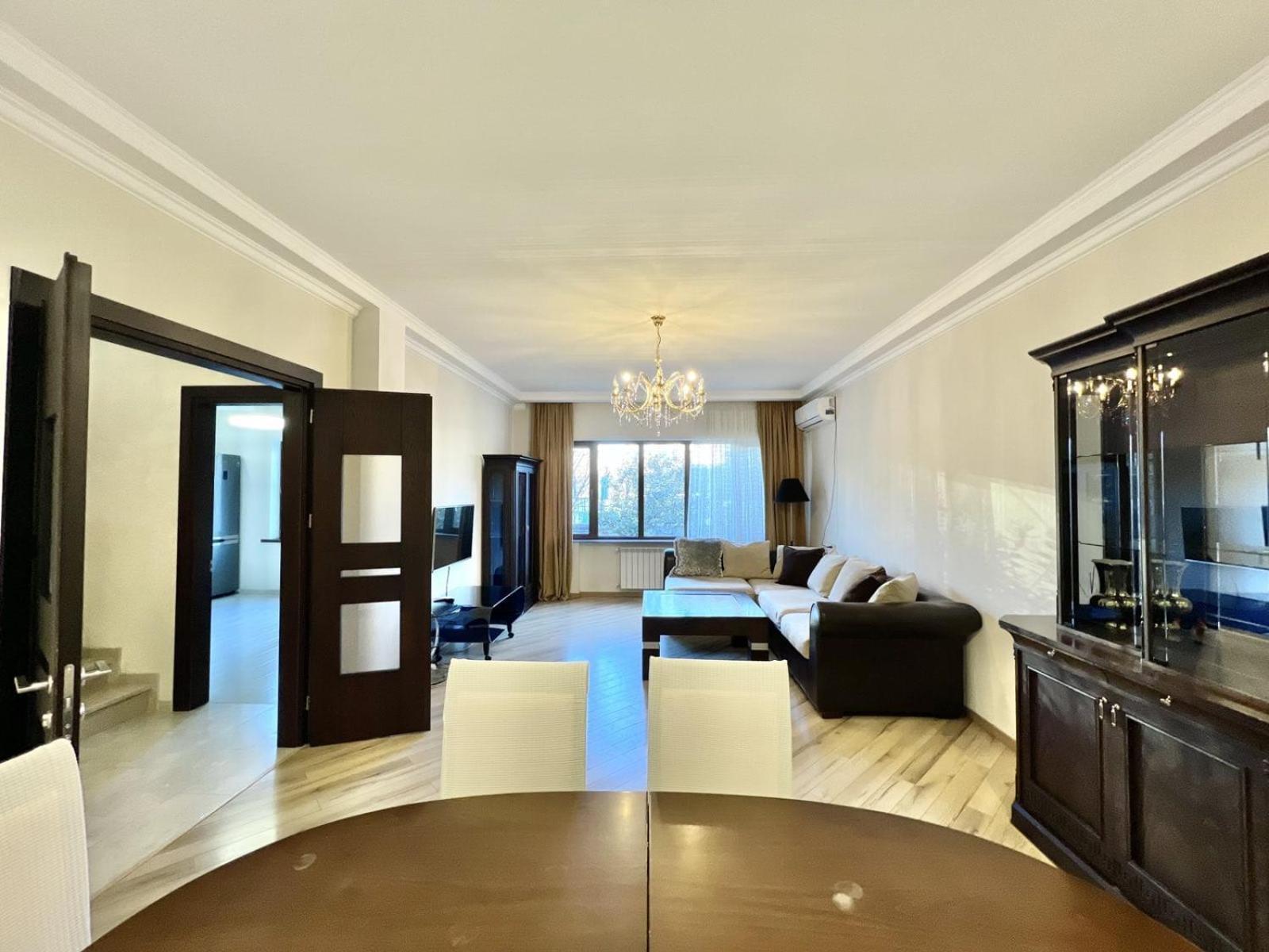 Villa In Tbilisi Eksteriør billede